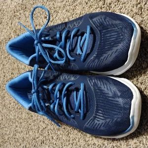 Womens Asics Gel Fit Tempo 3 lightweight sneakers size 11